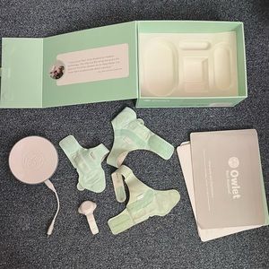 NEW Owlet smart sock